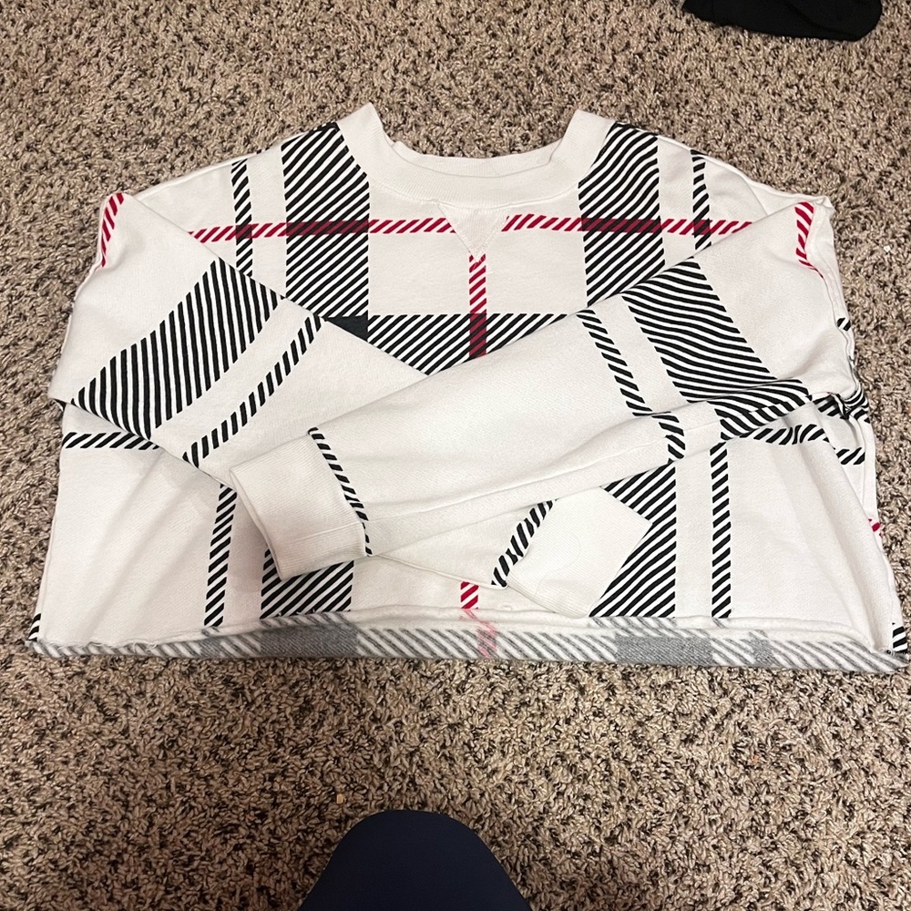 Trinkets Boutique Crop Sweatshirt,
